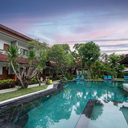 Hotel Sinar Bali Legian Екстериор снимка