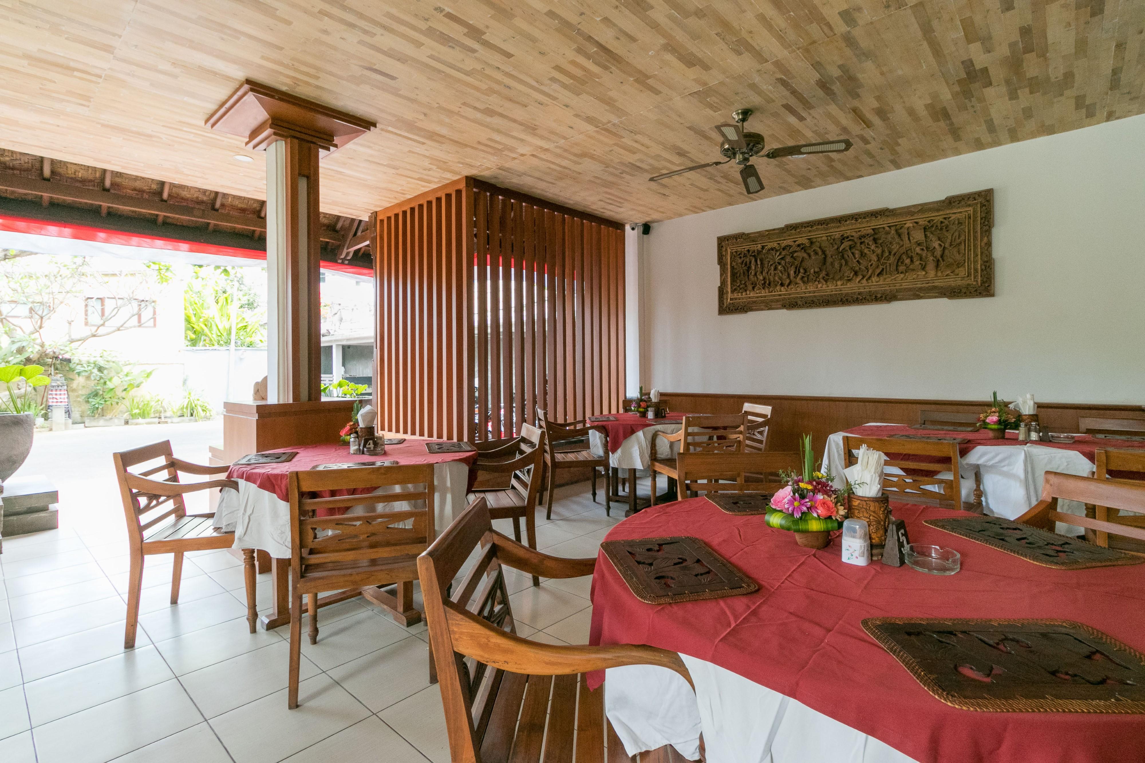 Hotel Sinar Bali Legian Екстериор снимка