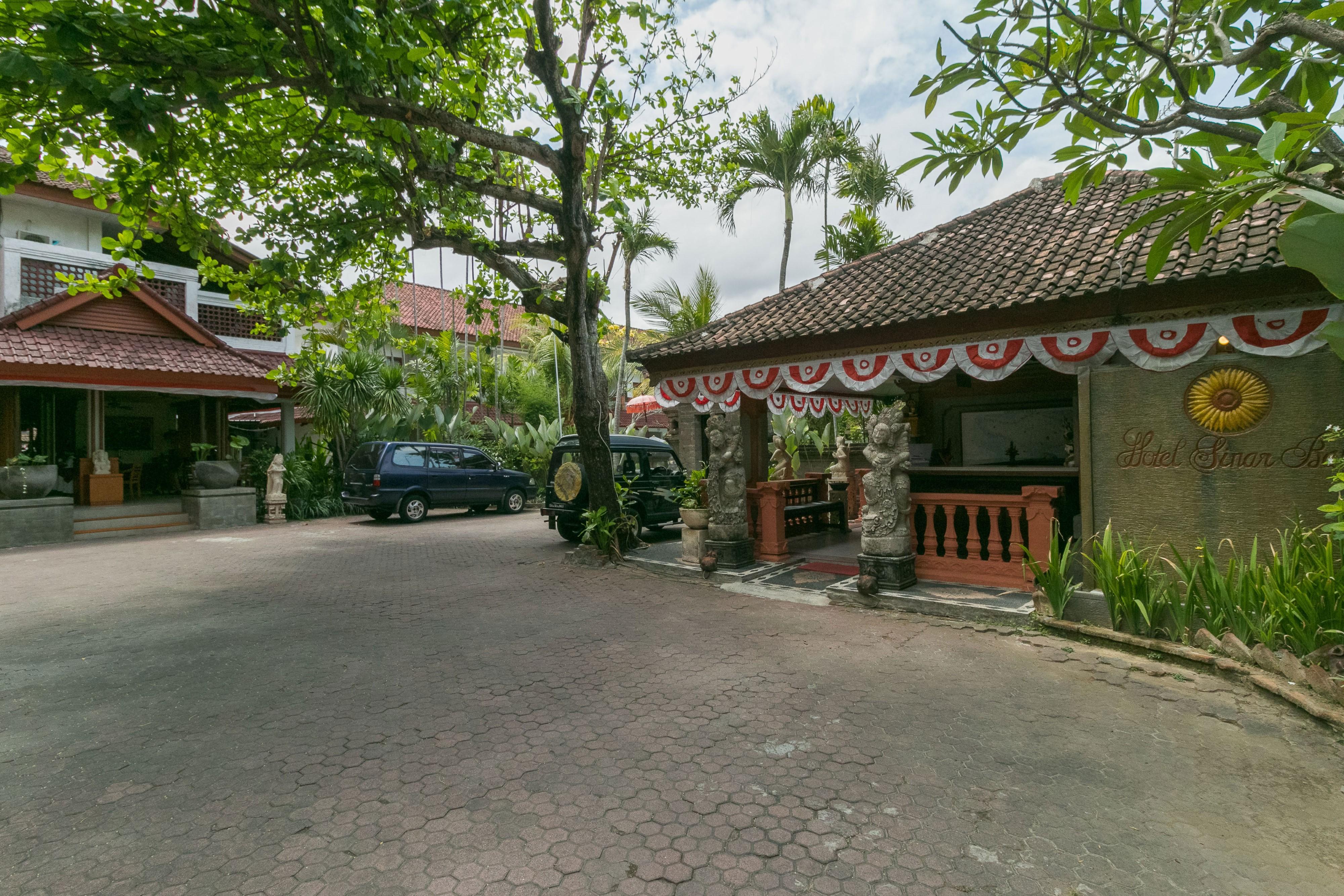 Hotel Sinar Bali Legian Екстериор снимка