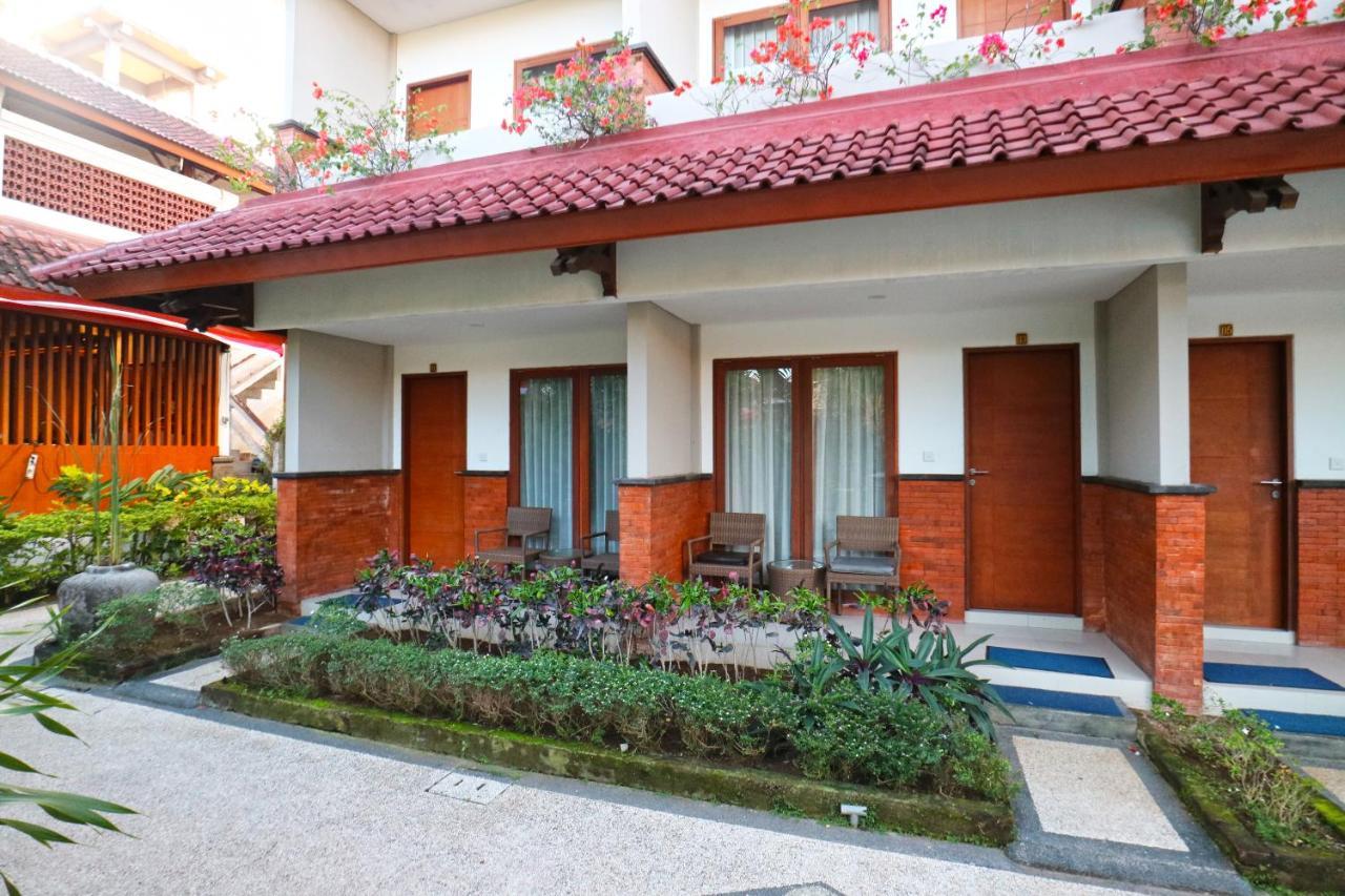 Hotel Sinar Bali Legian Екстериор снимка