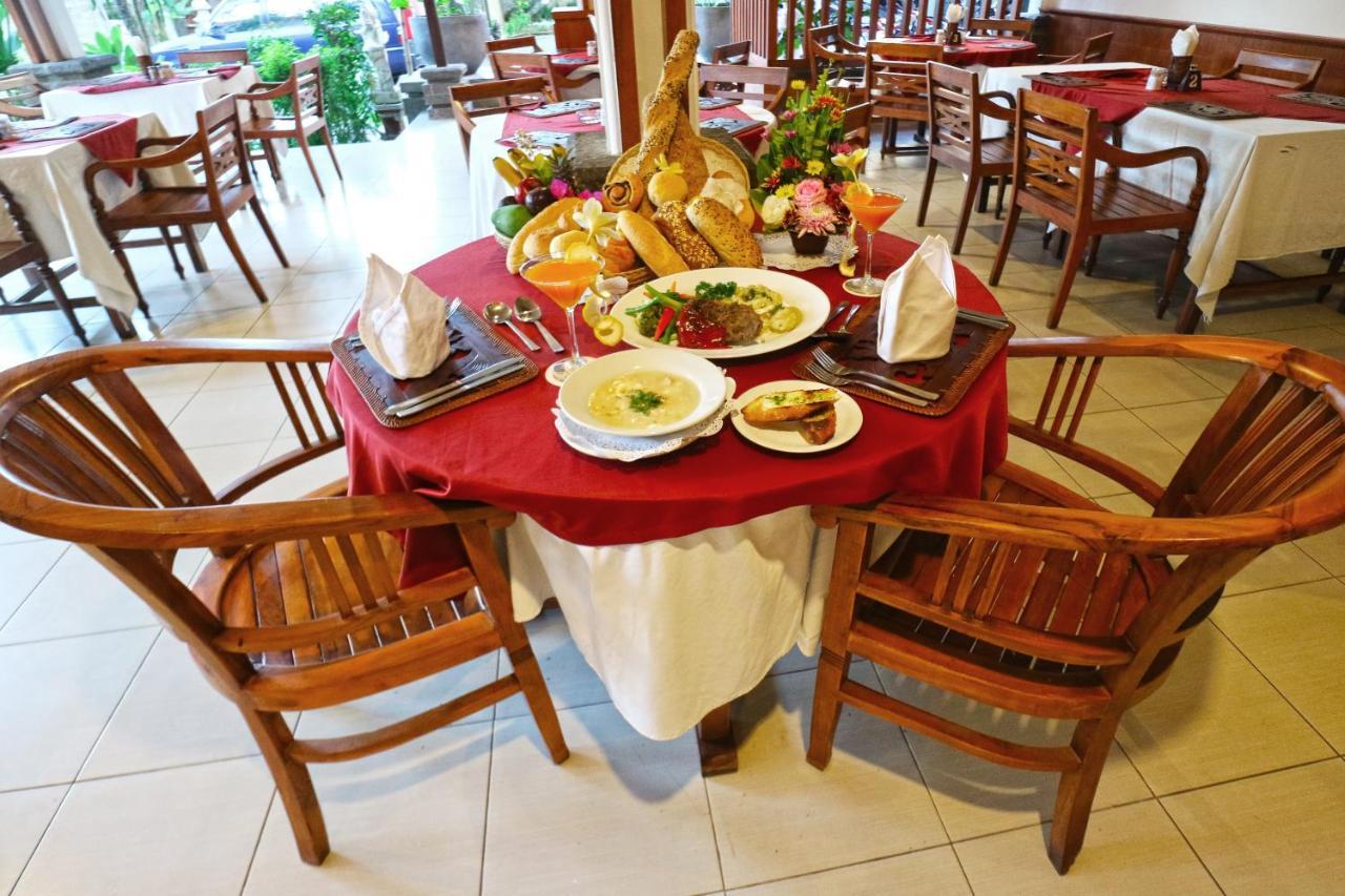 Hotel Sinar Bali Legian Екстериор снимка
